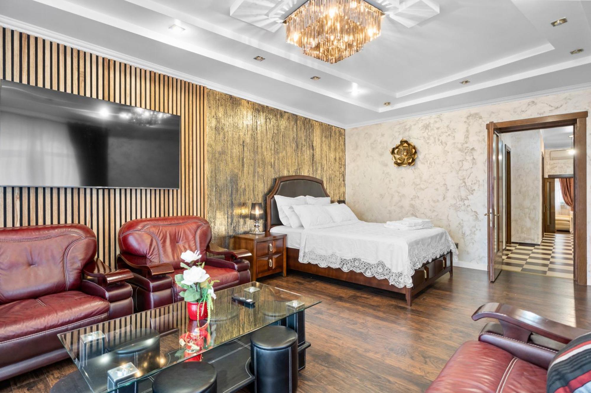 Luxurious Villa With Lush Garden And Huge Terrace Near Herastrau Park بوخارست المظهر الخارجي الصورة